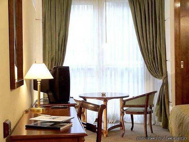 Hotel Hr Plaza Luxor Buenos Aires Room photo
